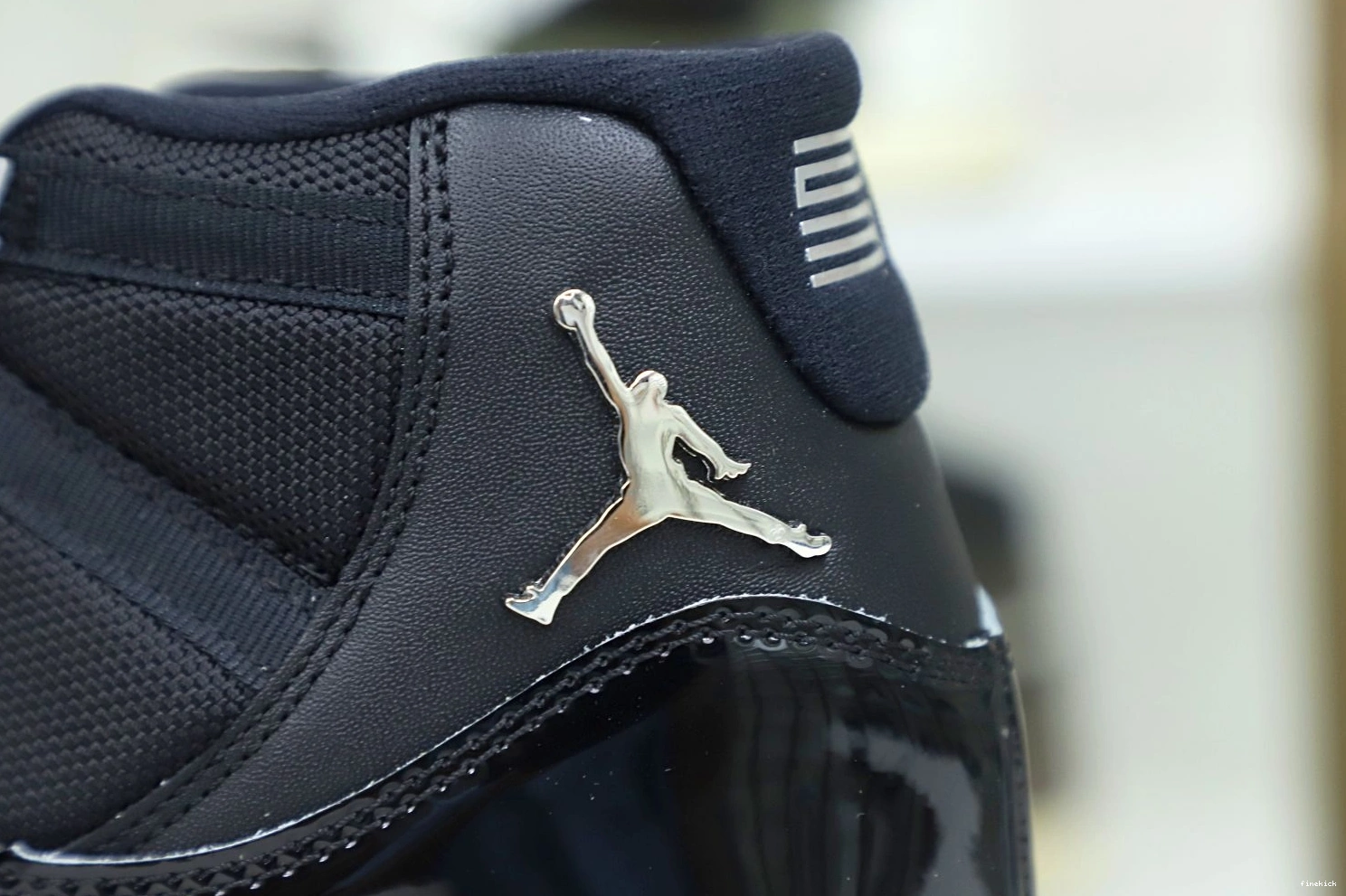 AIR 'JUBILEE 25TH 11   RETRO JORDAN 1228